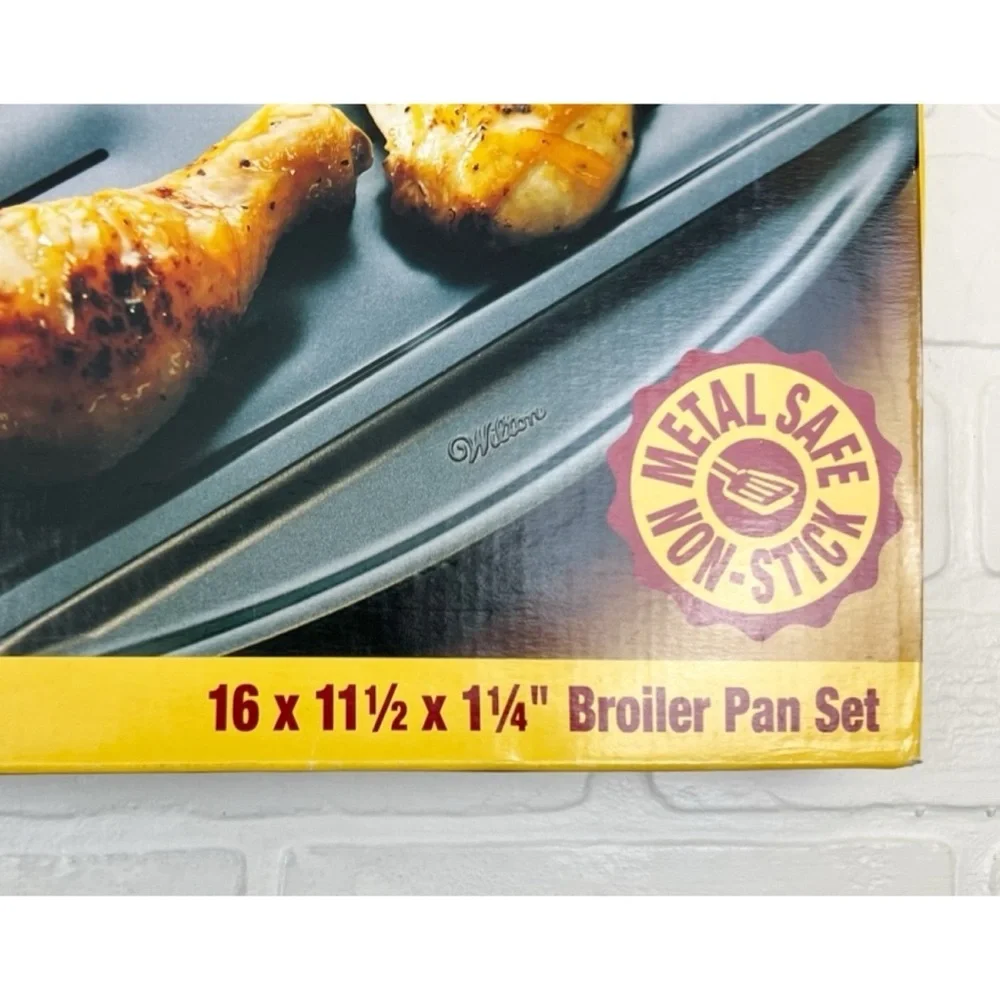 NEW Wilton Non Stick Broiler Pan Set 16X11.5